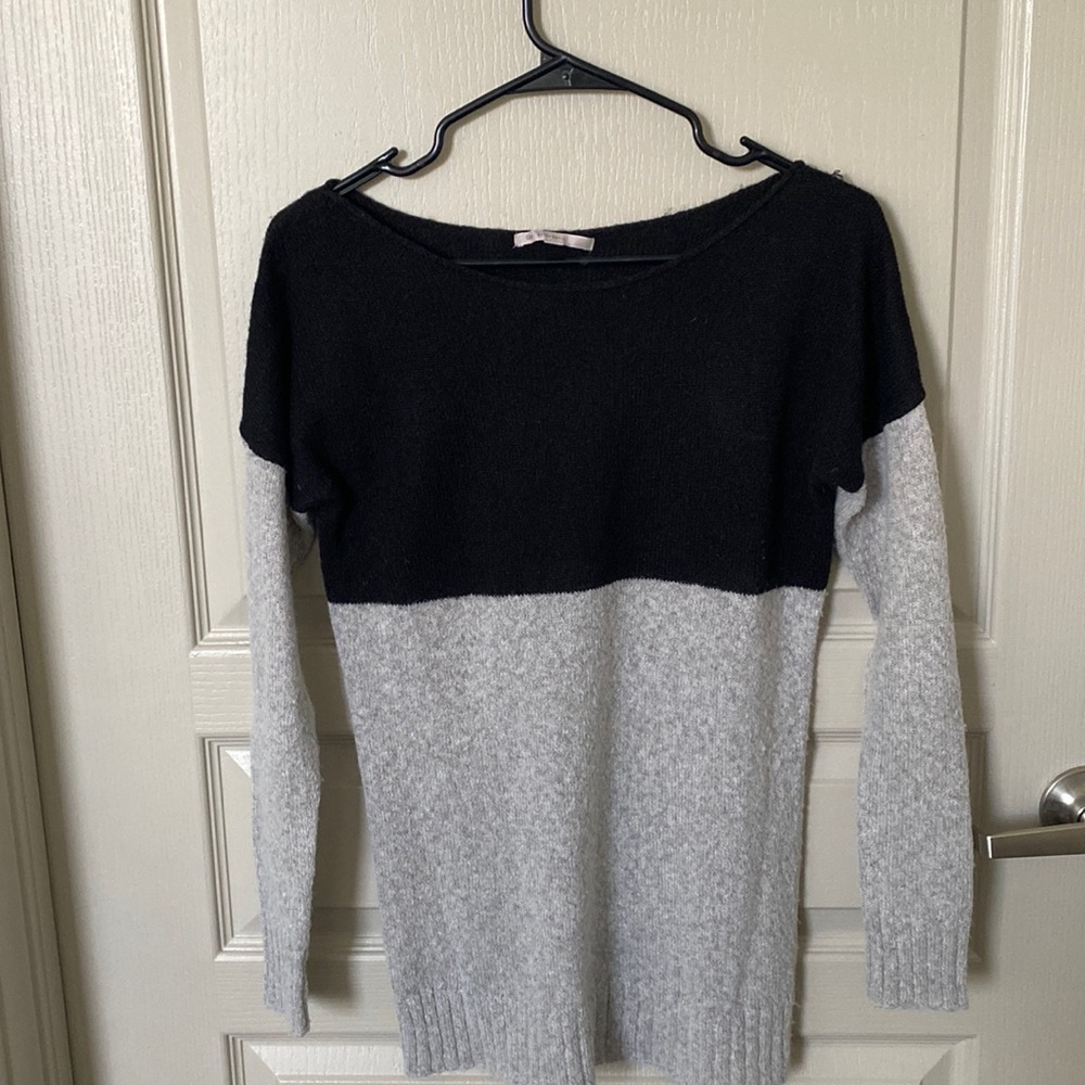 Gap color blocked sweater